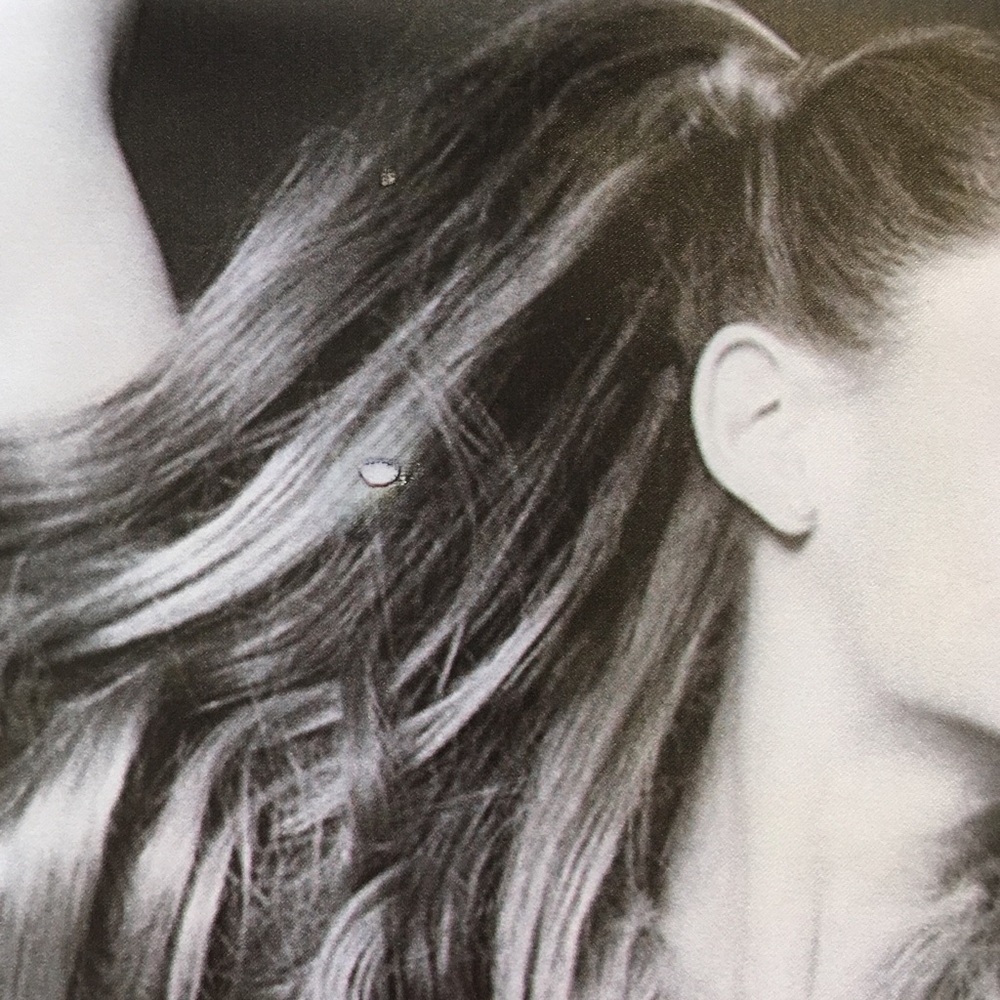 Ariana Grande Poster - Picture 2 of 3